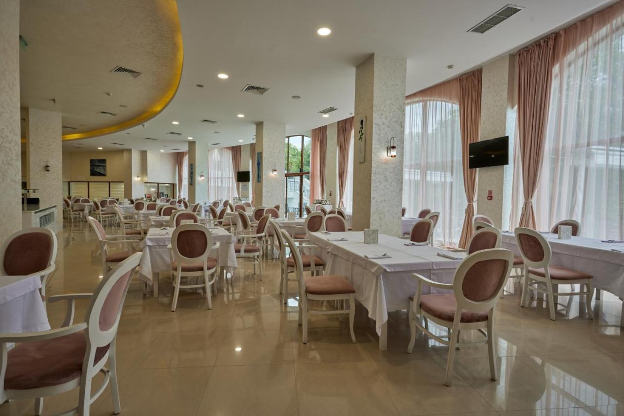 Hotel Continental Sables d'or Extérieur photo