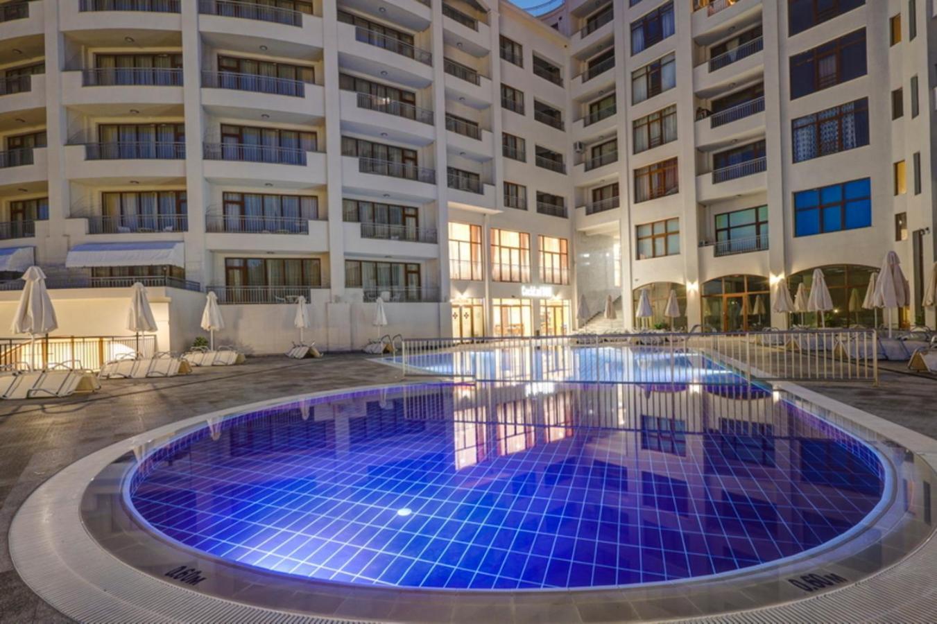 Hotel Continental Sables d'or Extérieur photo
