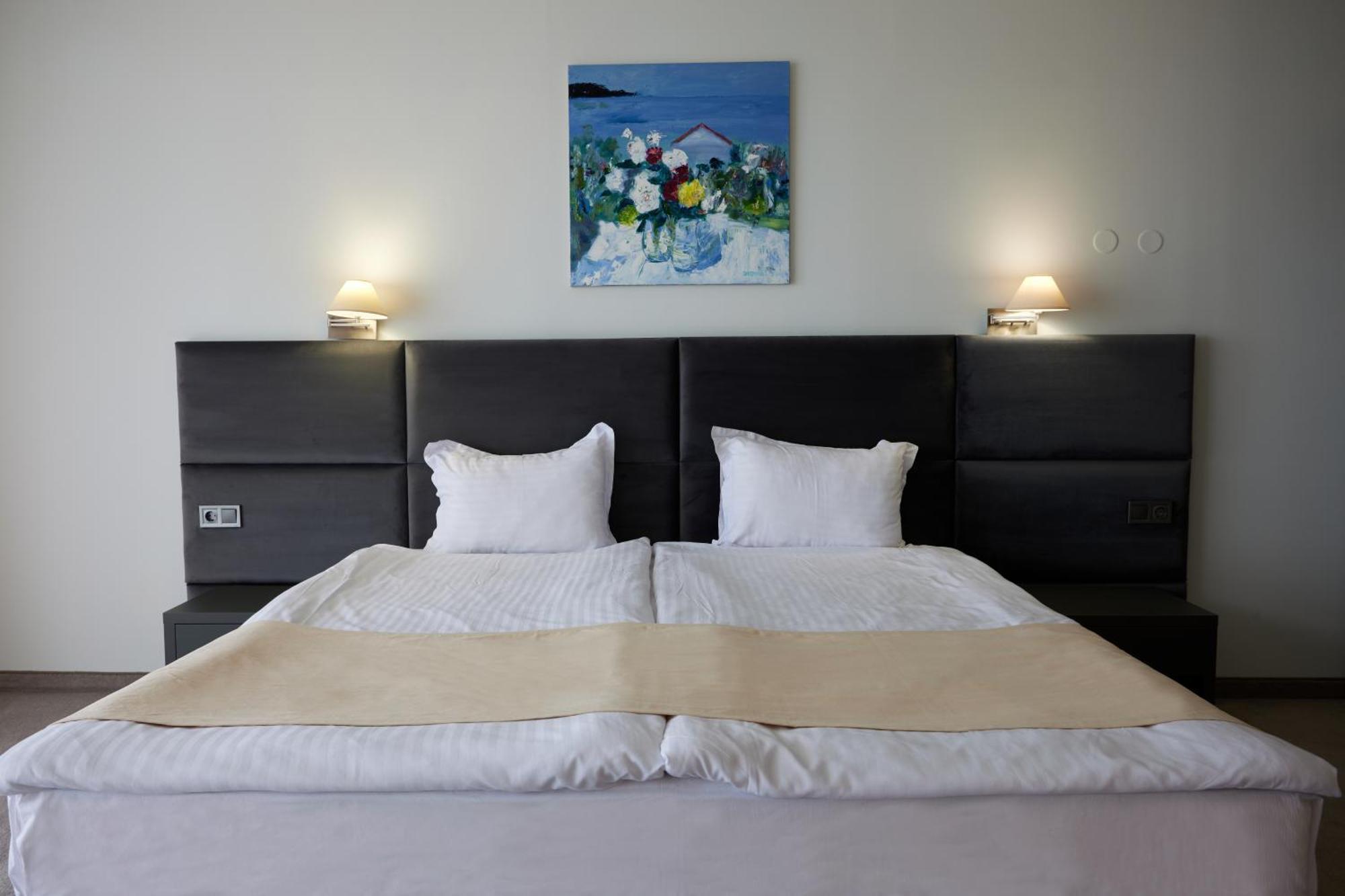Hotel Continental Sables d'or Extérieur photo