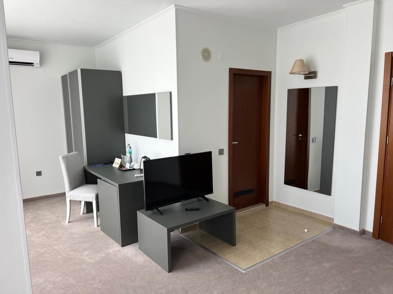 Hotel Continental Sables d'or Chambre photo